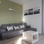 לינה וארוחת בוקר Flyingaway בורסו דל גראפה