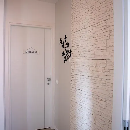 Flyingaway Bed & Breakfast