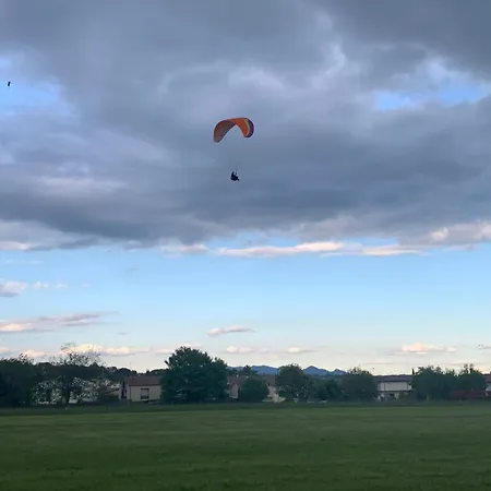 Flyingaway Panzió Borso del Grappa