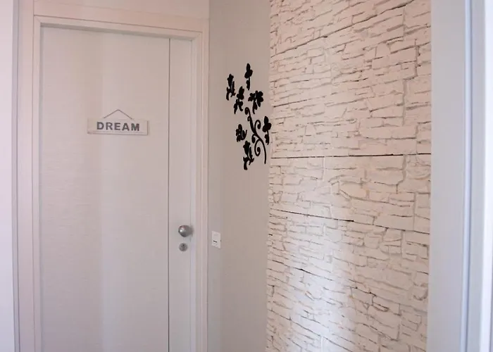 Flyingaway Oda ve Kahvaltı