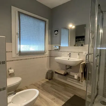 Bed & Breakfast Flyingaway