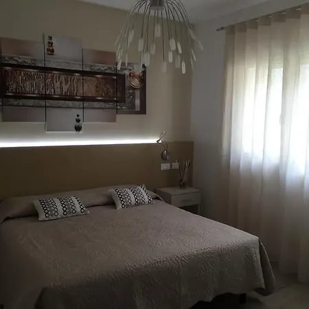 Bed & Breakfast Flyingaway 4*