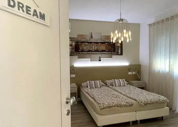 Flyingaway B&B 보르소 델 그라파