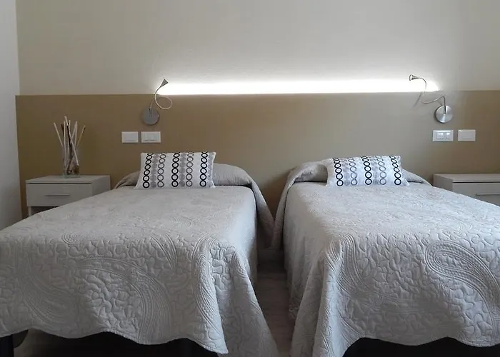 Flyingaway 4* בורסו דל גראפה